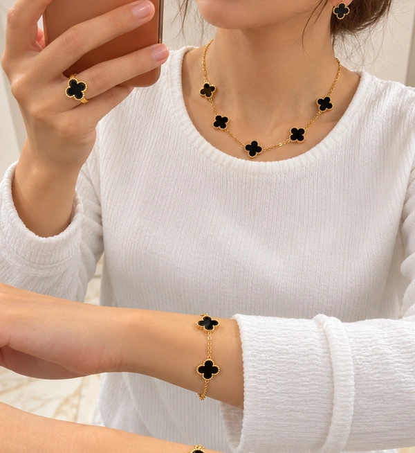 Black VCA Gold-Plated 4-Piece Jewelry Set for Women - Image 2